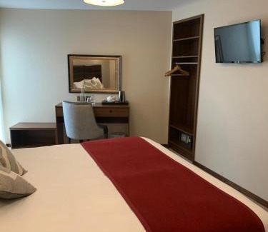 Grand Canal Dock Hotel | The Draper Rooms