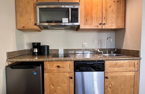 Crested Butte Condo | THE DROP-IN: the edge of adventure