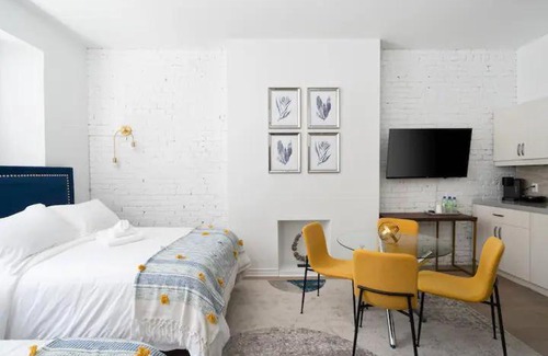 Downtown Montreal Apartment | The Dru