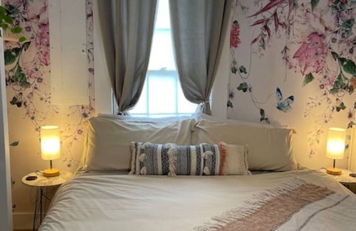 Lincolnville Hotel | The Dylan Suites 6 - Steps from Downtown & Flagler