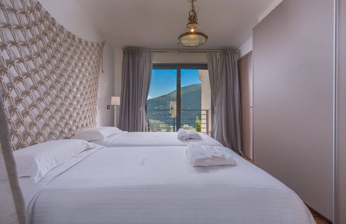 Sivota Villa | The Dynasty Villas