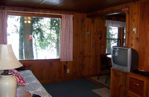 Phelps Cottage | The "Eagle Nest" cottage on beautiful Lac Vieux Desert Lake