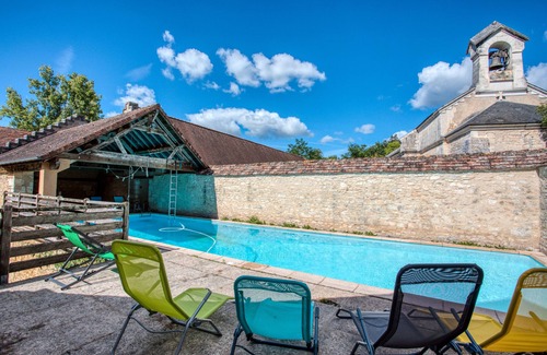 Mayac House | The East Wing – Historic Elegance and Modern Comfort at Château de Mayac with Shared Pool