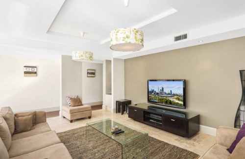 Avoca Beach Apartment | The Edge - 3 Min Flat Walk to Beach & Cafes