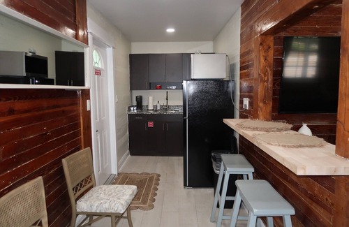 Meadows Condo | The Elizabeth Suite | 1 bed, 1 bath w/shared pool