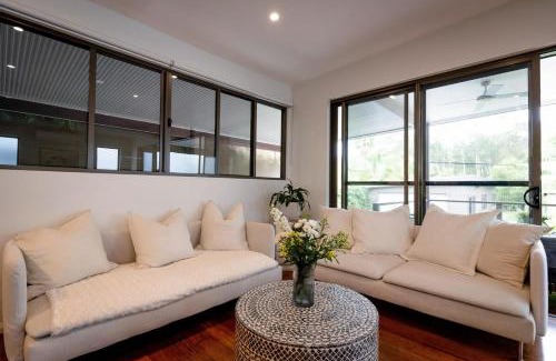 Kilaben Bay Apartment | The Emerald Bower