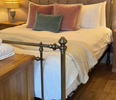 Edgbaston Apartment | The Emerald Suite, Birmingham