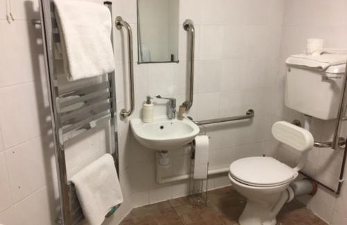 Chysauster Hotel | The Engine Inn