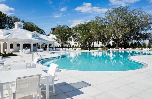 Fellowship Hotel | The Equestrian