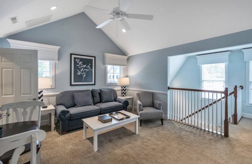 Lackey Apartment | The Estates at Kings Creek