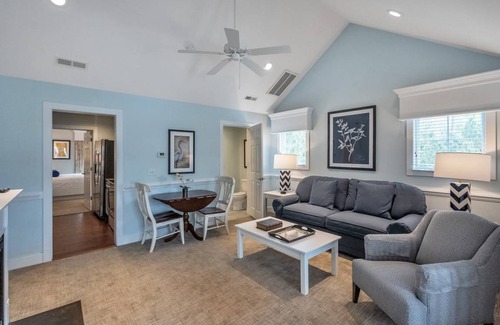 Lackey Apartment | The Estates at Kings Creek