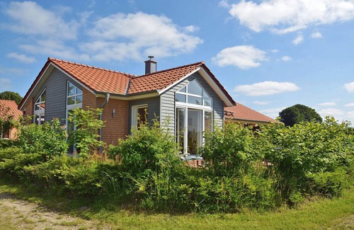 Kosel House | The exclusive "Windrose" vacation home is ideal for a family of 6 or a couple of friends and offers the chance to cool off on hot days at the nearby bathing area