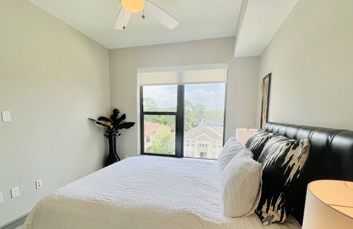 Memorial Apartment | The Extended Luxury Exec Stay in Memorial - 1 bed