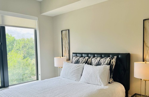 Memorial Apartment | The Extended Luxury Exec Stay in Memorial - 1 bed