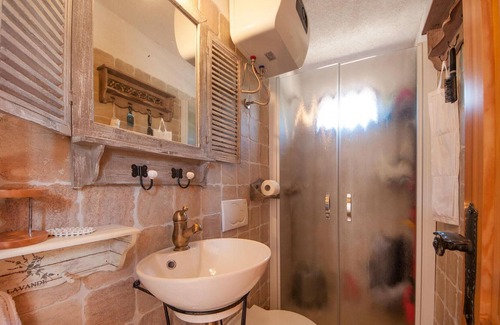 Kornati House | The extremely beautiful stone villa Kornati is located in central Dalmatia, south of Zadar and west