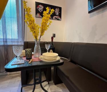Craiova Apartment | The Fame - Modern Studio in Top Location & Parking