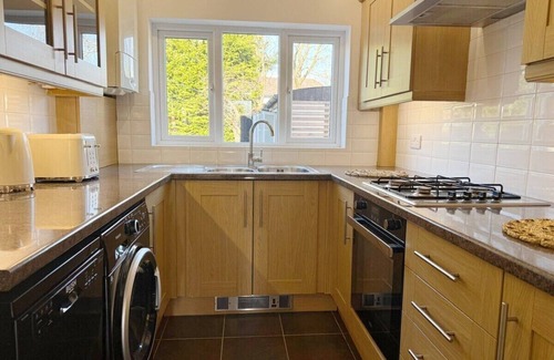 Chester House | The Family Holiday In Chester: Parking and Garden