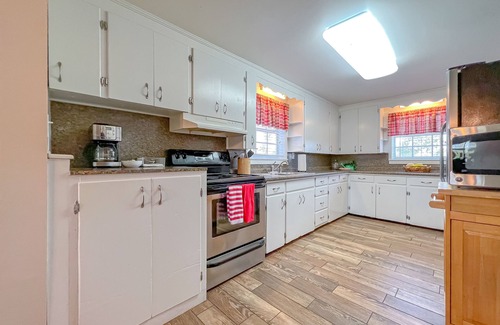 Clarksville Other | The Farm House