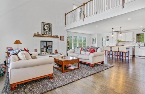 Staatsburg Apartment | The Farm: Private 23-Acre Rhinebeck Country Oasis
