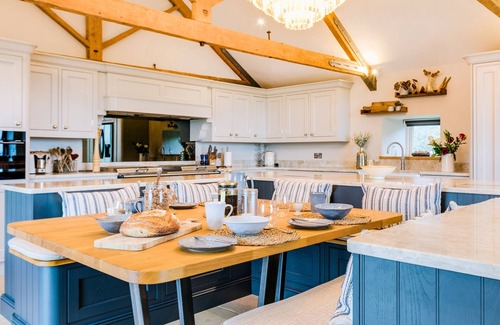 Delabole Cottage | THE FARMHOUSE - WITHIN THE HELLAND BARTON FARM COLLECTION in Delabole