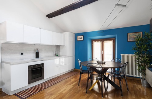 Como City Centre Apartment | The Fascinating Cozy Home Barbagialla is an Apt. in the historic center of Como