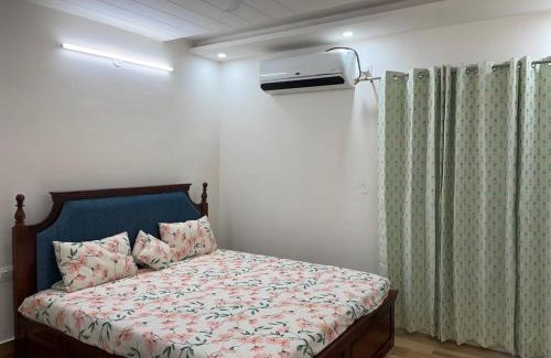 Bullawala Apartment | The feathers