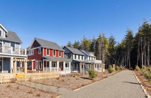 Pacific Beach House | The Fircrest by Seabrook Hospitality