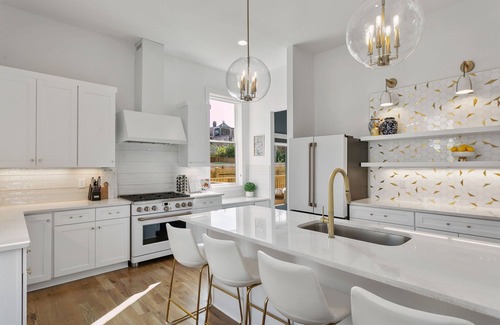Five Points House | The Fitzgerald a DESIGNER Home in Heart of East Nashville, Minutes to Downtown