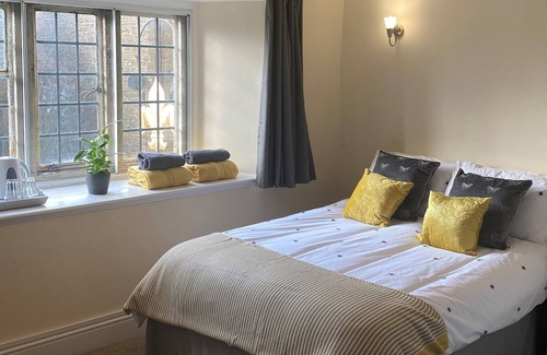 Stoke-sub-Hamdon Hotel | The Fleur De Lis