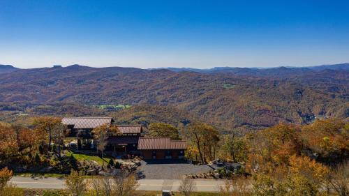 Banner Elk House | The Flying Eagle at Eagles Nest