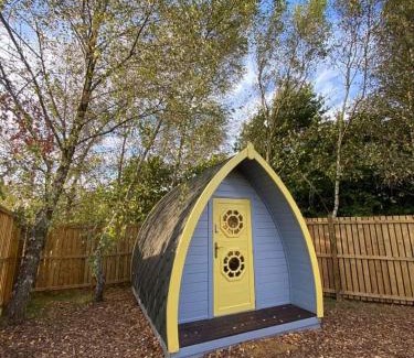Poulton-le-Fylde Resort | The Forest Pod - Wood Fired Hot Tub and Fire Pit