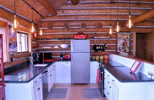 Bozeman House | The Forever Home - 360° Moutain Views. This home is professionally maintained.