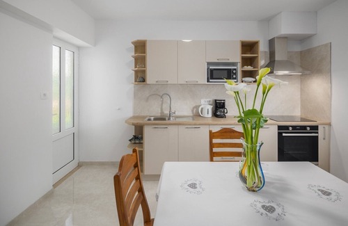 Spadici Apartment | The freshness of cool air, the beauty of tended garden, vicinity of the beaches, privacy, peace and quiet are the main advantages of this adorable apartment!
