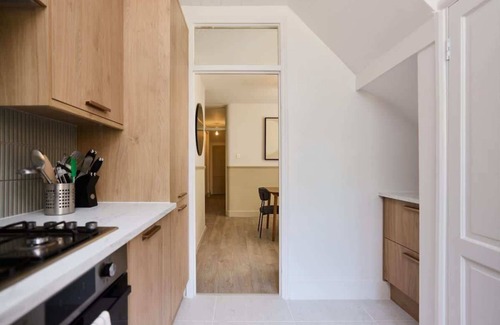Harlesden House | The Furness Hideout - Charming 2 Bdr House