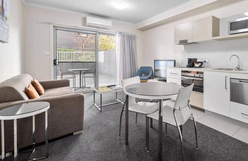 Greenway Apartment | 'The Gabriel' @Greenway