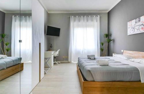 Reggio nell'Emilia Apartment | [The Garden] Centro Storico + Free Parking + Wi-Fi