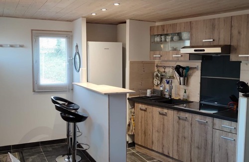 Nevian Cottage | The garden house