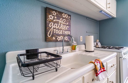 Mount Dora Hotel | The Gardenia ★ 1 Gig Wi-Fi ★ Minutes to Everything