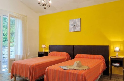 Verghia Villa | THE GENETS
