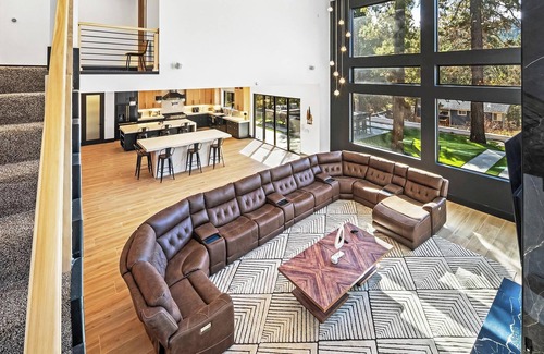Fox Farm Cabin | The Getaway Club: Exclusive & Luxurious 7 Bed 7 Bath Retreat! Hot Tub! Pool Table! Shuffleboard! Air Hockey! Ping Pong! High Tech Theater w/Theater Seating + Lounge Pit! Master Suite w/Projection Screen!