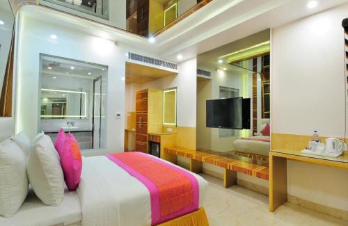 Paharganj Hotel | The Gold Regency - 02 Mins from New Delhi Railway Station