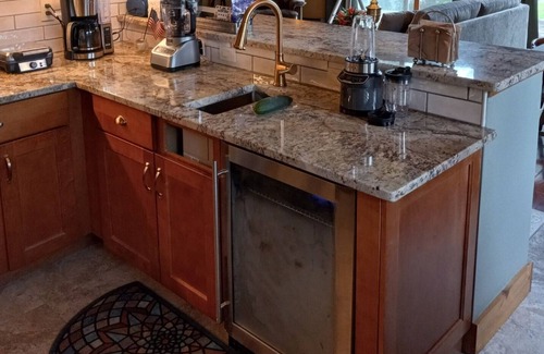 Timberline House | The Golden Eagle Vacation Rental, a 3 minute walk to Timberline Ski Slopes