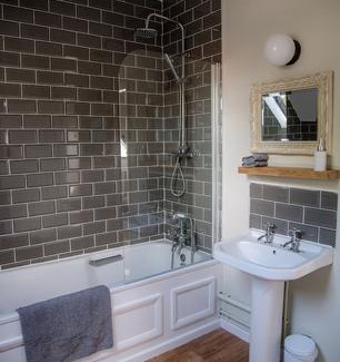 Snape Bed & Breakfast | the golden key