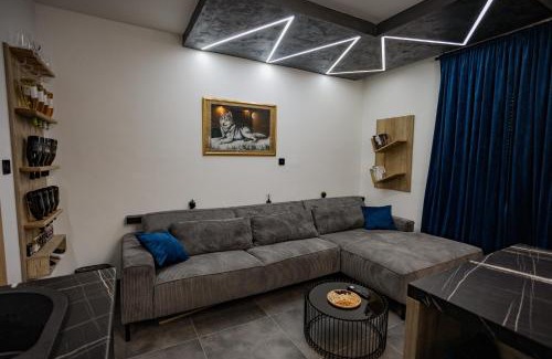 Borovo Apartment | The Golden Wolf - Wellnes & Spa Luxury Apartment - SELF CHECK IN - FREE PARKING