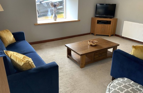 Biggar Cottage | The Granary a gorgeous 3 bedroom cottage, situated at the foot of the Tinto Hill