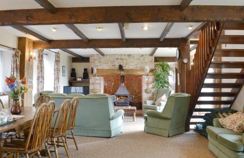 Colyton House | The Granary