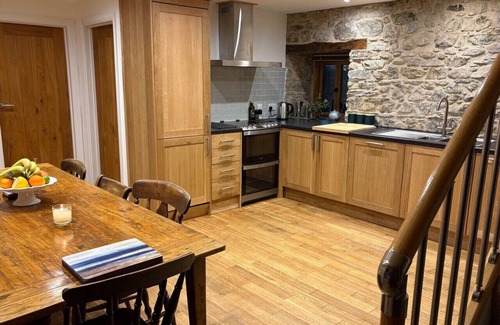 St Davids House | The Granary · Stunning Converted Granary in Heart of St Davids