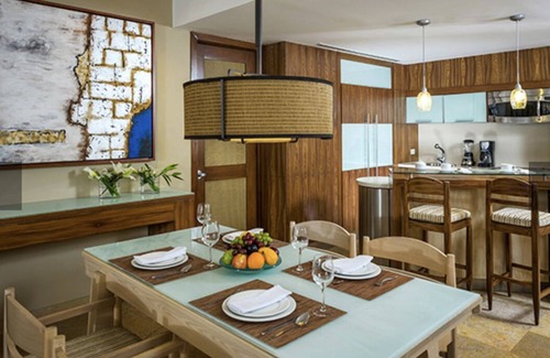 Villa Juarez House | THE GRAND BLISS TWO BEDROOM SUITE