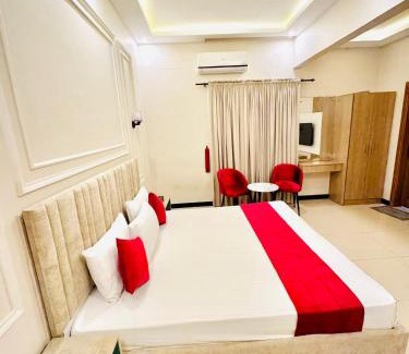 Karachi House | The Grand Palace In Clifton