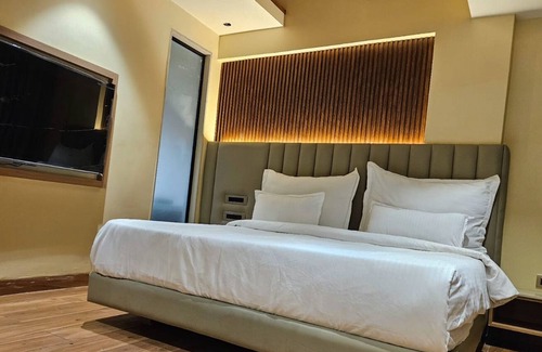 Bhopal Hotel | The Grand Sun City Hotel & Resort